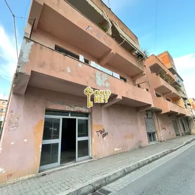 🏢 AMBIENT OPEN SPACE ME QERA MARKATA FRUTA PERIME DURRES