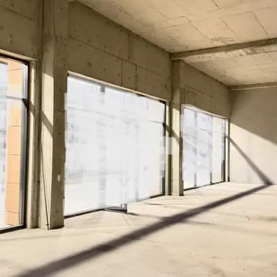 Ambient biznesi me qira – Shkolla e Kuqe !