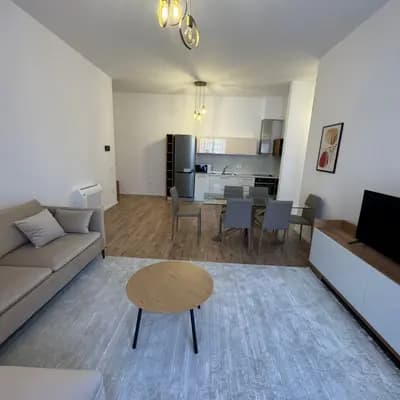 Apartment 1+1 per qera tek Kompleksi Delijorgji