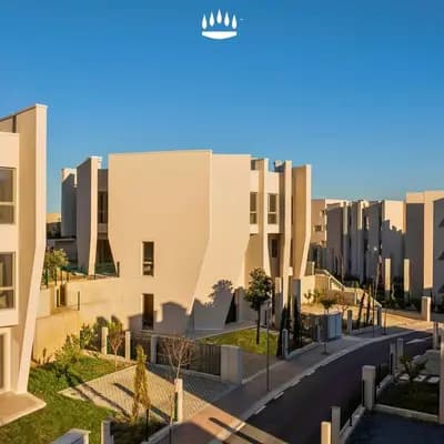 Shitet Apartament 2+1+2 tek Green Valley Residence