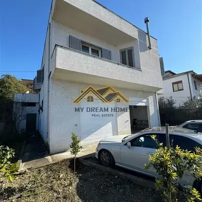 Shitet Vilë 2-Katëshe në Arapaj, Durrës !!