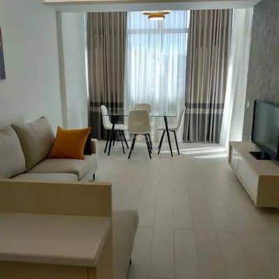 Apartament me qera 1+1